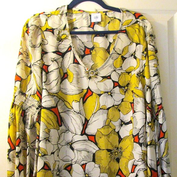 CAbi WOMEN'S MEDIUM SEQUEL BLOUSE PEASANT TOP YELLOW FLORAL TOP - Picture 1 of 3